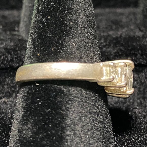 Ring CZ Cubic Zirconia 5 Stones Faceted Vintage Jewelry Sterling Silver Tested - Picture 7 of 11